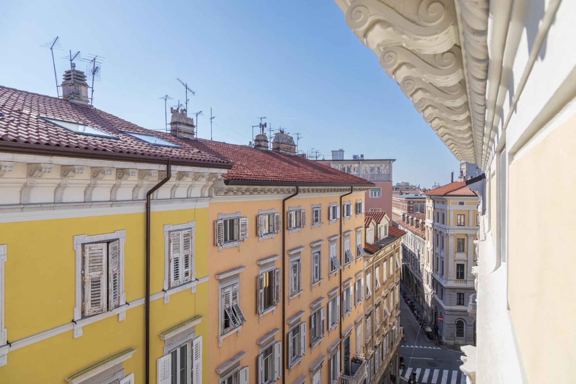 Central Trieste - Elegant City Stay Εξωτερικό φωτογραφία