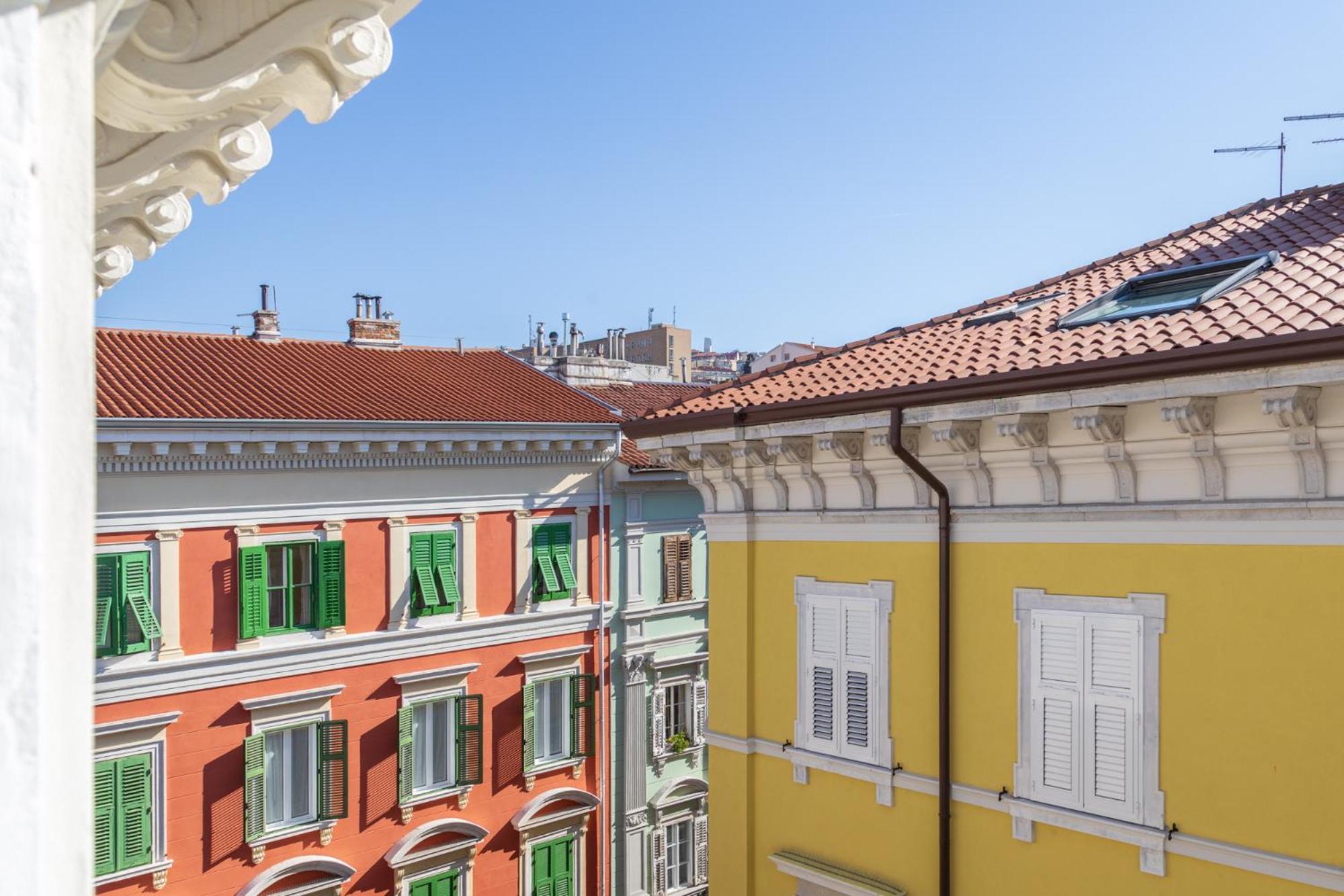 Central Trieste - Elegant City Stay Εξωτερικό φωτογραφία